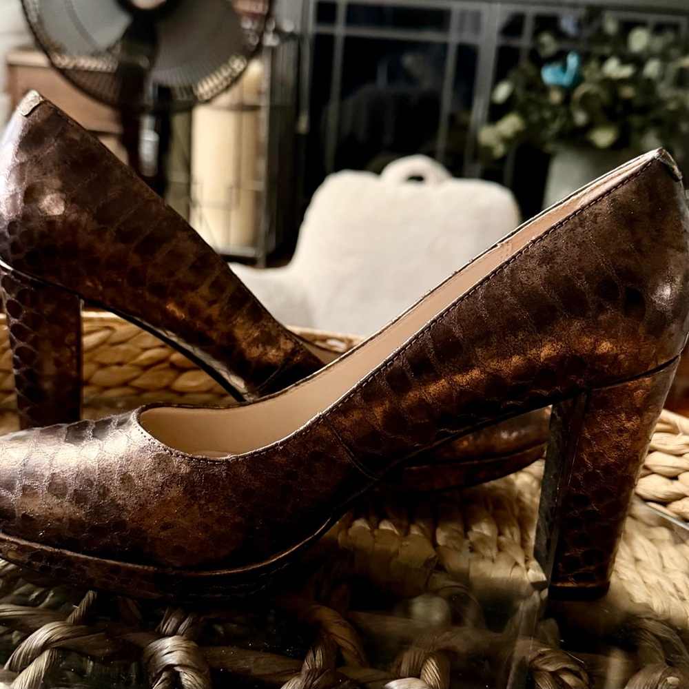 NWT Clarks High Heels Bronze Copper Leather Platform Women’s Shoes 9.5 AUTUMN - Picture 3 of 7